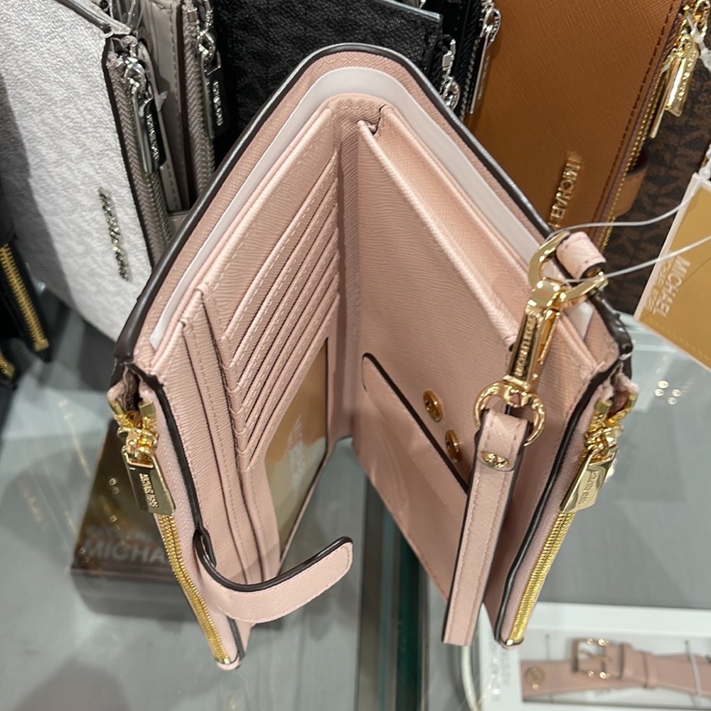 MICHAEL KORS LARGE DOUBLE ZIP WRISTLET WALLET PHONE CASE CLUTCH 
Powder Blush - Picture 11 of 16